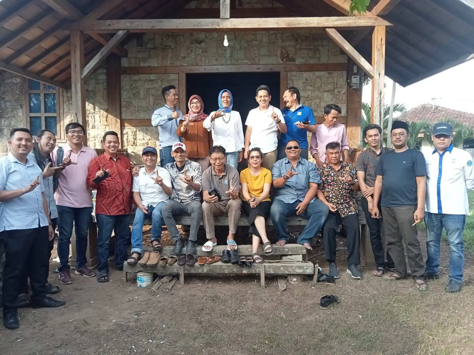 DPC PERADI Gedung Tataan Siap Dukung Warga Taman Sari Dalam Pembelaan Hak Lahan Di Tanjung Kemala