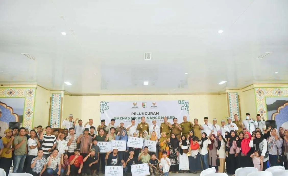 Baznas Pesawaran Salurkan Bantuan Microfinance Masjid Kepada 37 UMKM