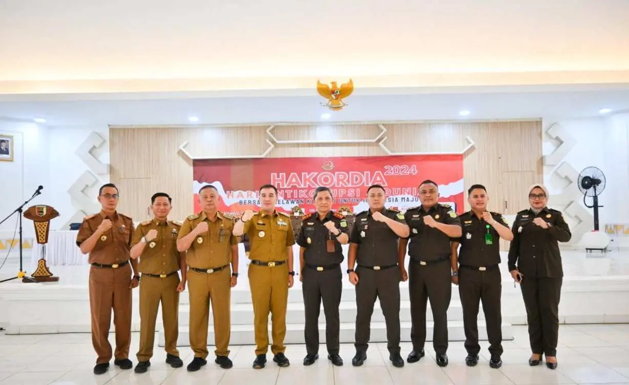 Bupati Dendi Ramadhona Hadiri Peringatan Hari Anti Korupsi Sedunia Bersama Kepala Desa Dan BPD se-Kabupaten Pesawaran