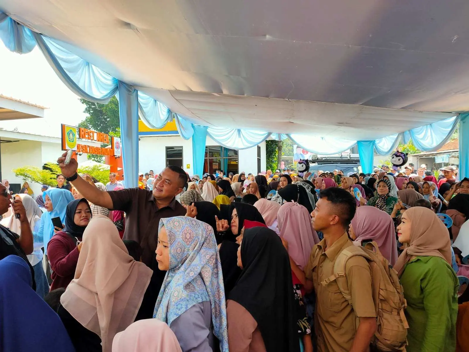 Sapa Warga 5 Desa di Kecamatan Citeureup, Cabup Bogor Rudy Susmanto Paparkan Program SPP Gratis dan Digitalisasi Desa