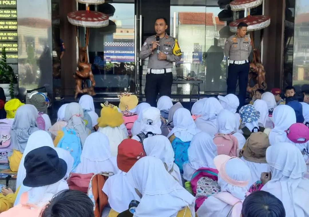 Satlantas Polres Tasikmalaya Kota, Sosialisasikan Dikmas Lantas Kepada Pelajar 