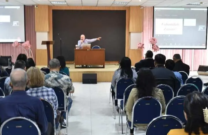 Konferensi dan Konsultasi nasional menuju Indonesia emas 2045 Melalui 7 Bidang Pengabdian bersama LOT dan PPHKI