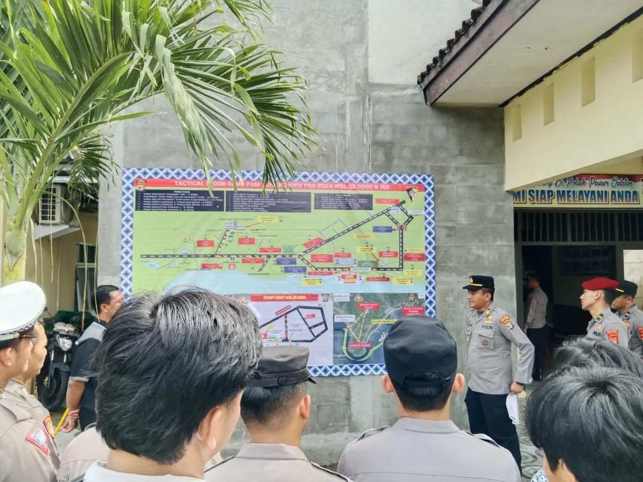 Jelang WSL Krui Pro 2024, Polres Pesibar Cek Kesiapan Anggota