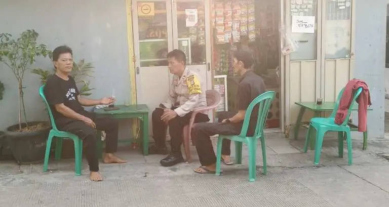Bhabinkamtibmas Ciputat Timur Ajak Warga Tingkatkan Keamanan Bersama
