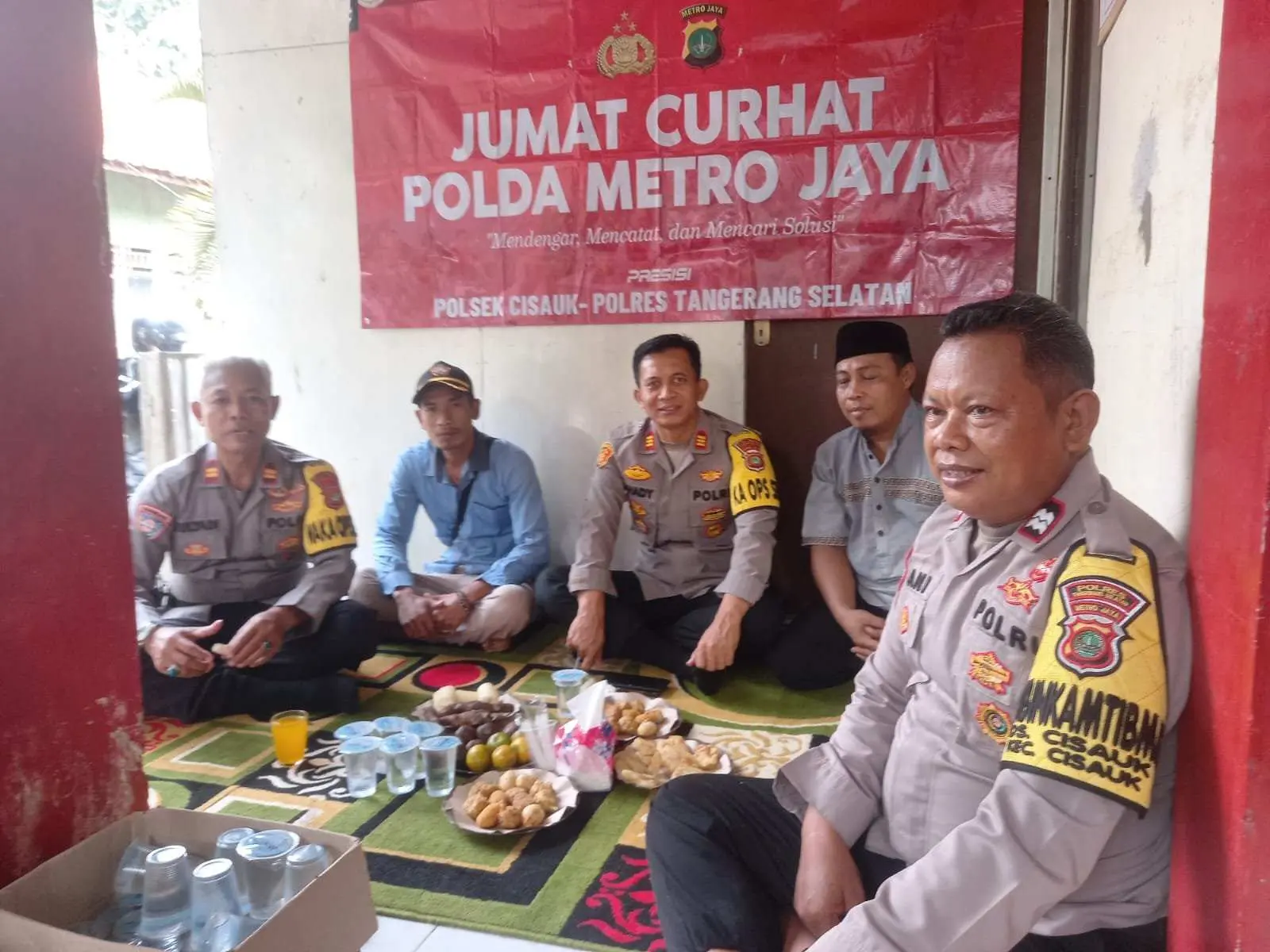Peran Aktif Kapolsek Cisauk Dan Masyarakat Dalam Atasi Genangan Air di Kampung Kebon Pisang Cisauk Patut Diapresiasi.