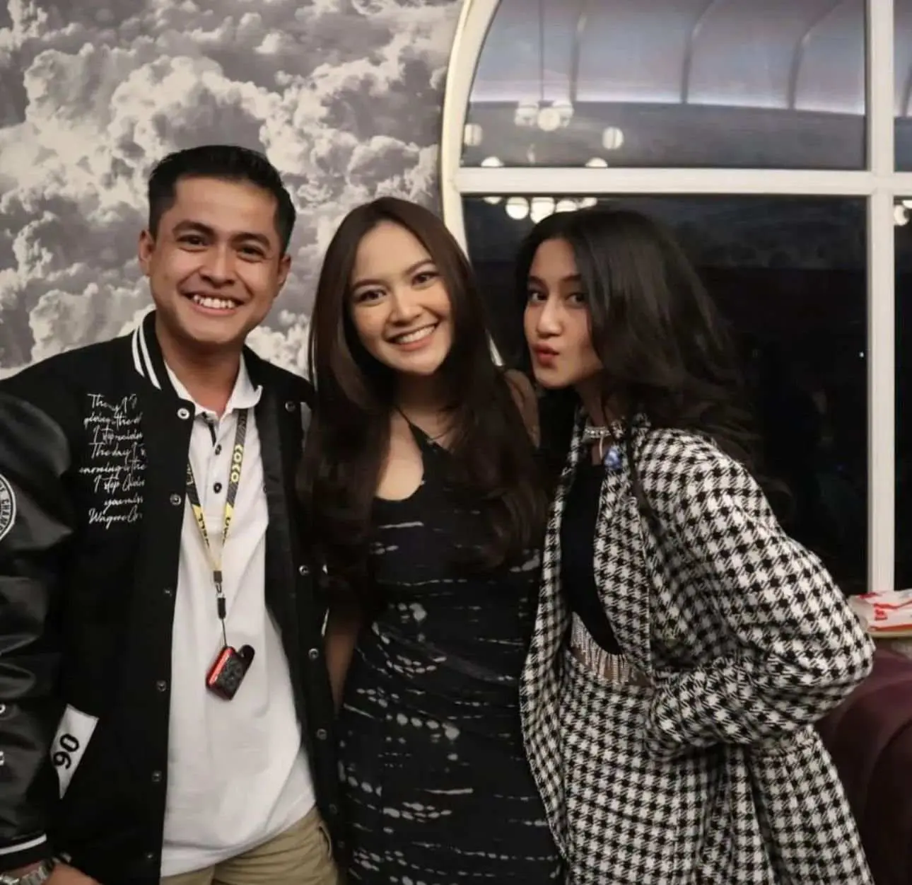 Eru Zudart : “Pembaca Tarot Millenial  Punya Keahlian Menyamai Hard Gumay