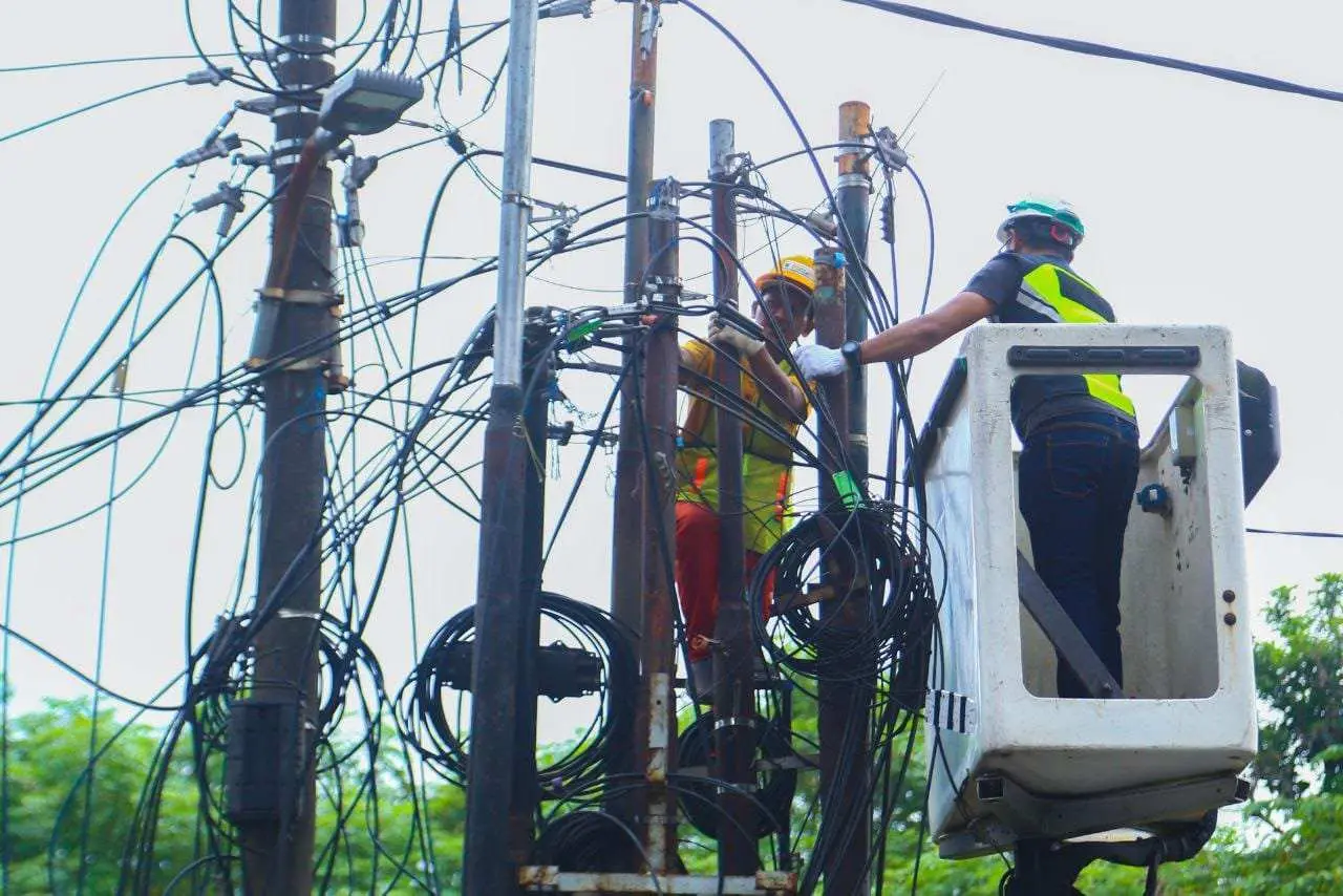 Pilar Saga Ichsan Gunting: Tindak Tegas Kabel Fiber Optik yang Semrawut