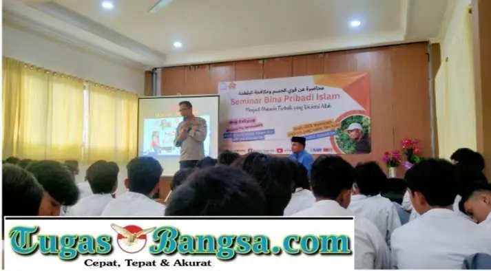 Seminar Bina Pribadi Islam di SMA Alfityan Oleh Kanit Binmas Polsek Kelapa Dua