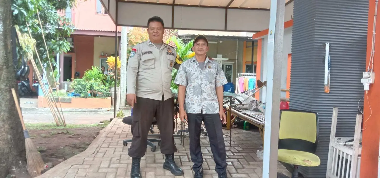 Babhikkamtibmas Sambangi Warga Cibogo Berikan Himbauan Kamtibmas