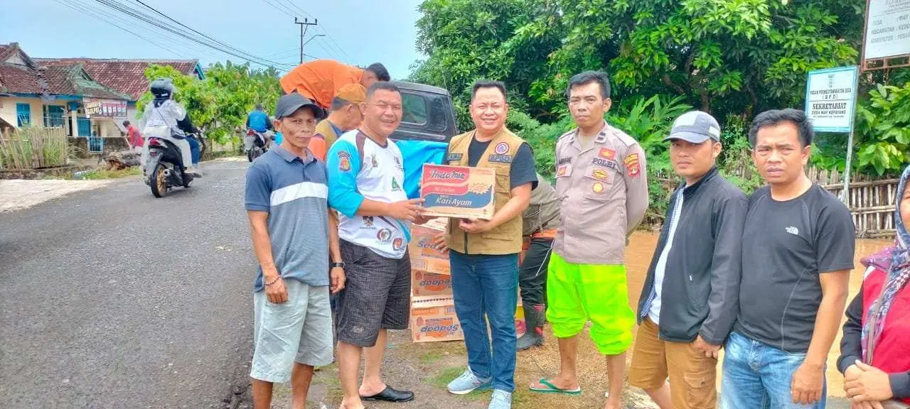 Tanggap Bencana Banjir, Pemkab Pesawaran Sigap Beri Bantuan