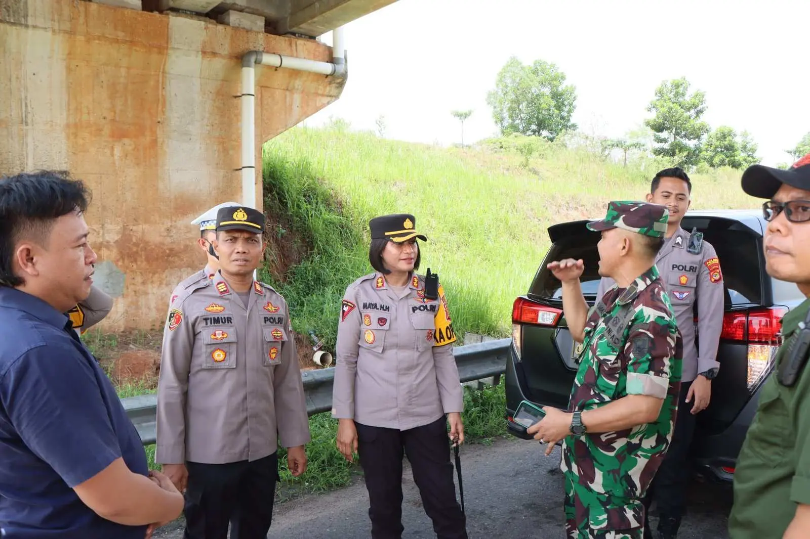 Kapolres Pesawaran Bersama Dandim 0421 L/S Cek Flyover Atau JPO Ruas Jalan Tol