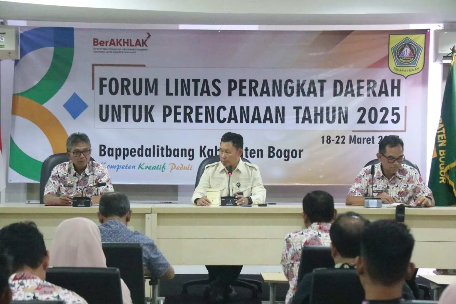 Pj Bupati Bogor Asmawa Tosepu Minta Jajaran Camat Rumuskan Isu Strategis Pembangunan Kabupaten Bogor