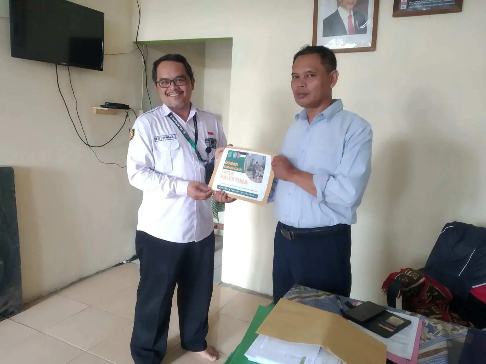 MKKS Kecamatan Cijeruk dan Cigombong Salurkan Donasi Kemanusiaan Untuk Palestina