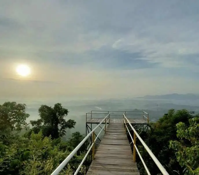 Hadiri Konsolidasi Edukasi Hukum dan Fungsi Jurnalistik,Villa Gunung Dago Menjadi pilihan LBH Pisau dan FWJI Menginap