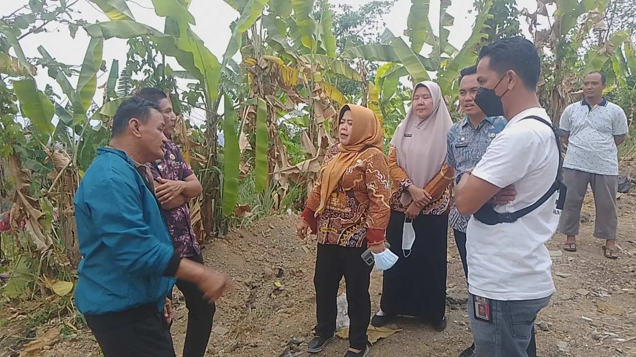 TPSA Pematang Liang Padang Cermin Ditutup, Warga Pinta Pemda Berikan Solusi Sampah Di Wilayah Pesisir Pesawaran