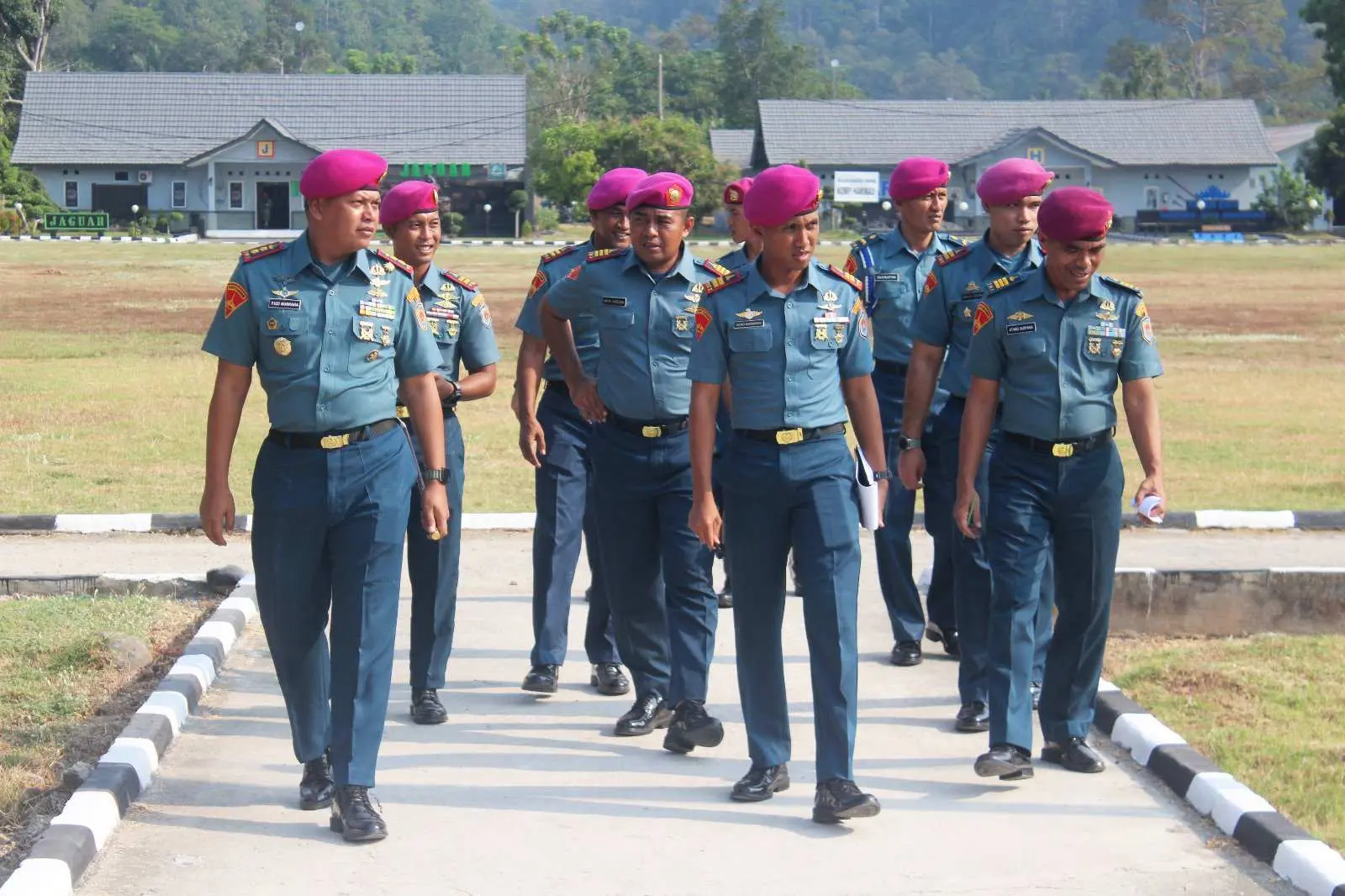 Danyonif 9 Marinir Beserta Perwira Yonif 9 Marinir Tinjau Sarana Dan Pra Sarana Di Ksatrian