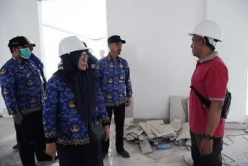 Cek Pembangunan Sekolah Satu Atap Green Building, Sekda Kota Bogor Harap Jadi Percontohan Trias UKS