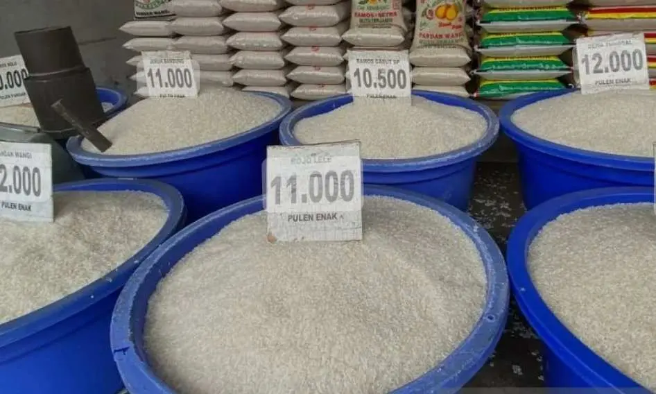 Harga Beras Naik dan dibatasi, Beginilah Kelakuan Orang Bulog