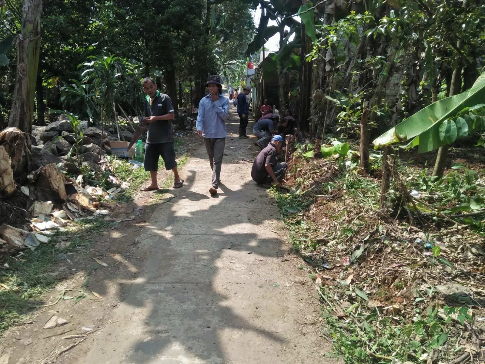 Desa bitung sari bangun irigasi, pengaspalan jalan TPT dan Drainase