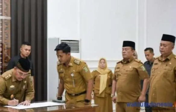 Bupati Pesawaran Melantik 1 Pejabat Tinggi Pratama Dan 6 Pejabat Administrator