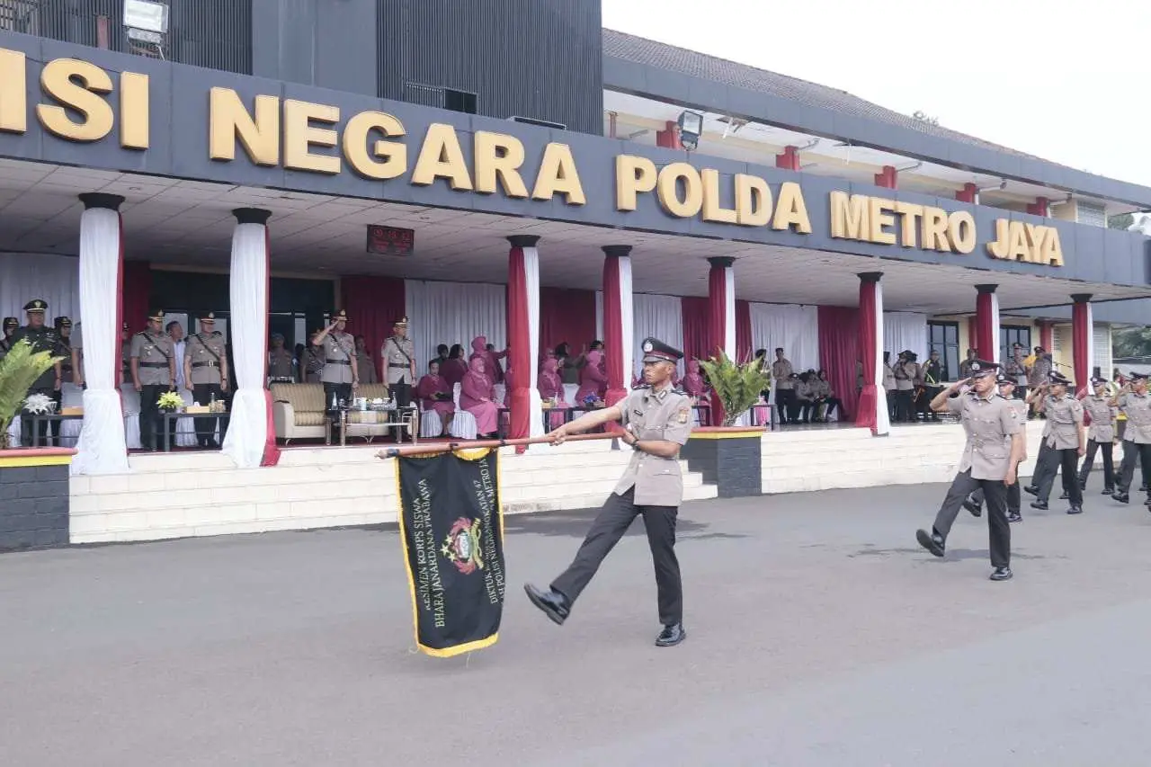 Wakapolda Metro Jaya Pimpin Upacara Pelantikan Bintara Polri Gelombang I Tahun 2023 di SPN Polda Metro Jaya