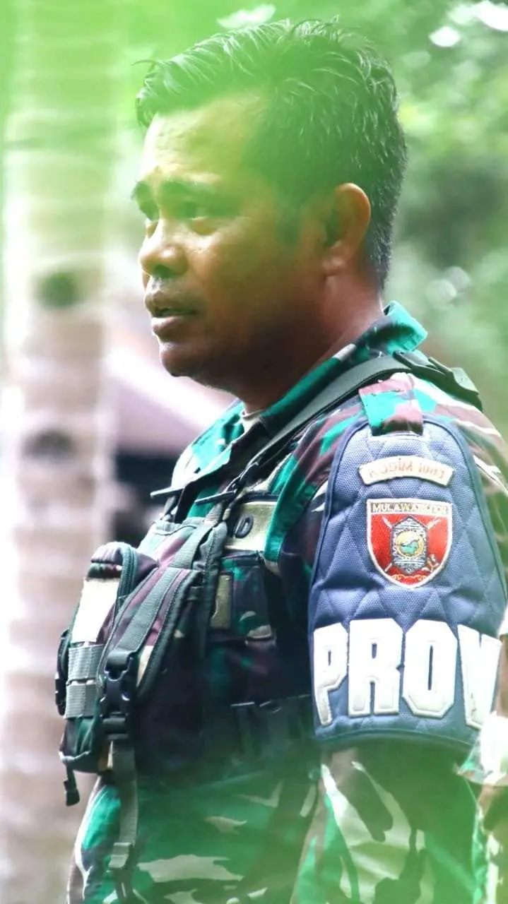 Aksi Sigap Prajurit Kodim 1003/HSS Berhasil Amankan Pria Ngamuk Acungkan Mandau