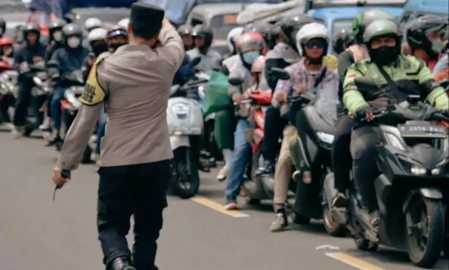 Sore Ini Lalu Lintas Kawasan Puncak Kembali Normal Dua Arah