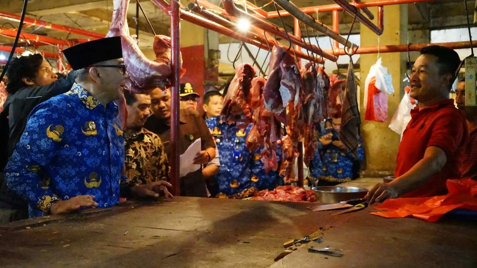 Pastikan Ketersediaan dan Harga Bahan Pokok, Plt Bupati Bogor Sidak Pasar Cileungsi