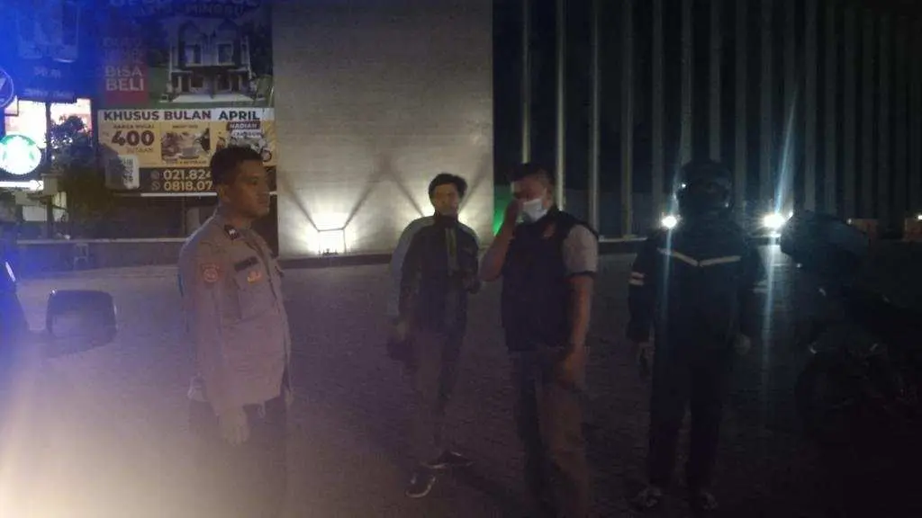 Viral! Dua Kelompok Remaja Terlibat Aksi Tawuran di Jalan Raya Cileungsi 