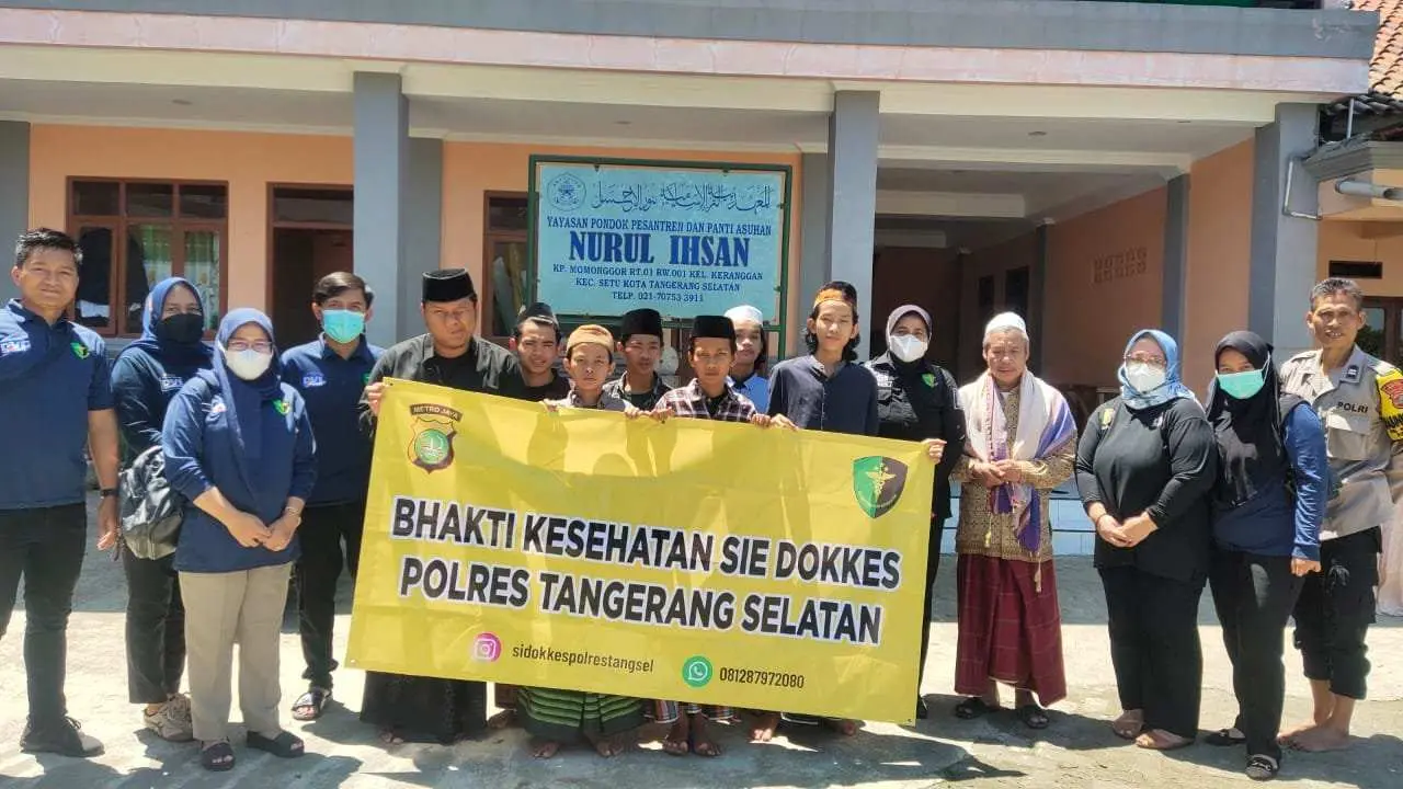 Bakti Kesehatan Sie Dokkes Polres Tangsel di Yayasan Nurul Ihsan