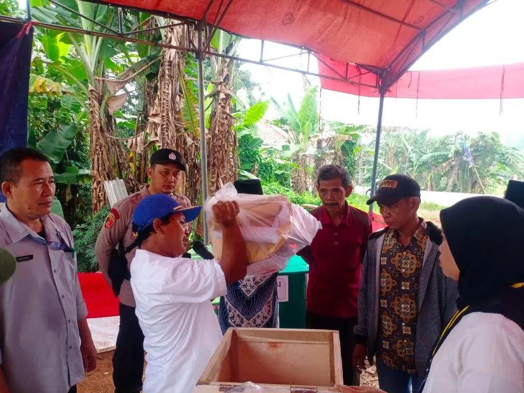 Pastikan Pilkades Berjalan Kondusif, Polsek Tenjo Lakukan Pengamanan