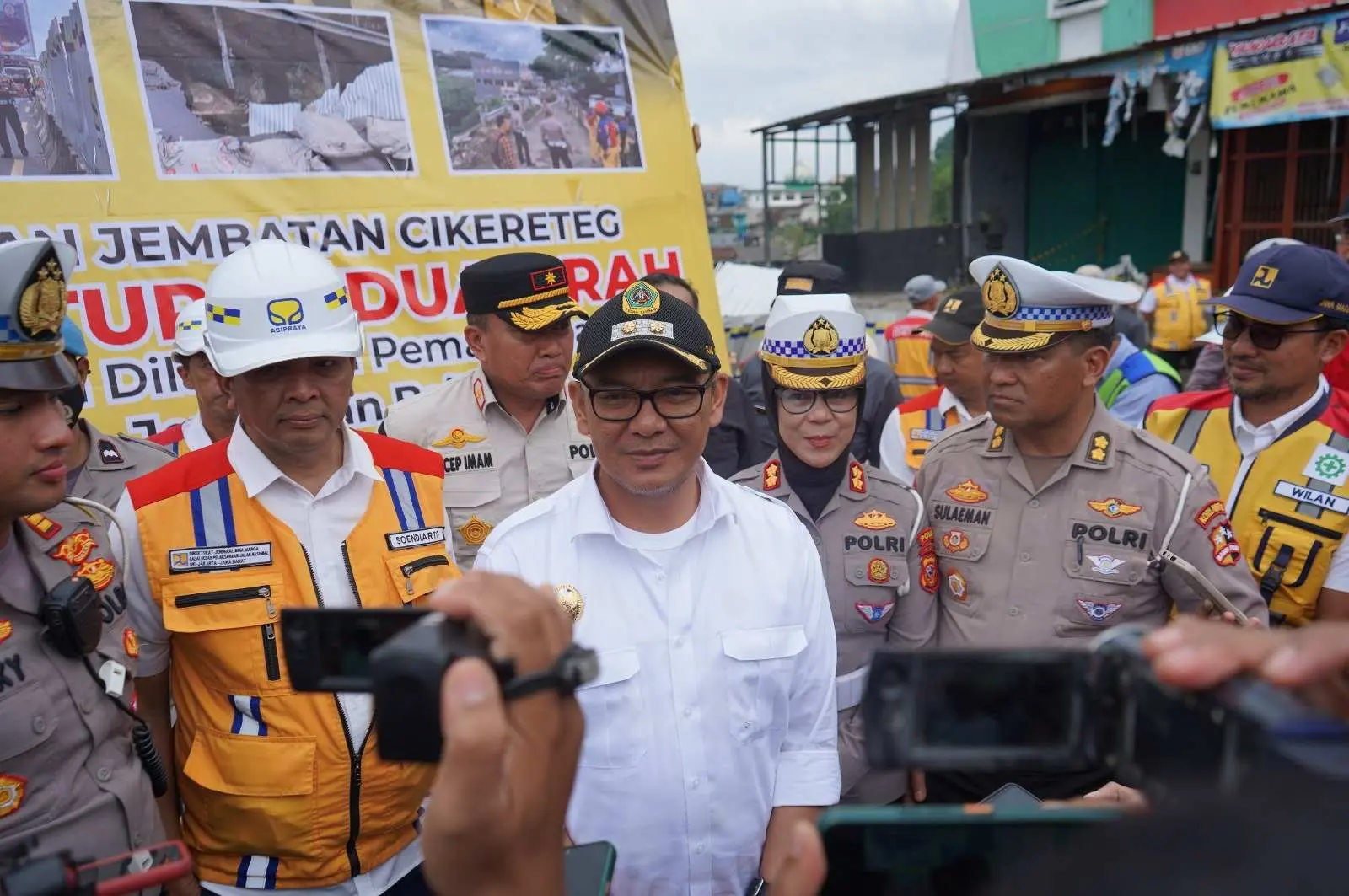 Pasca Jembatan Cikereteg longsor, Pemkab Bogor Dukung Percepatan Pembangunan Jembatan Bailey Cikereteg