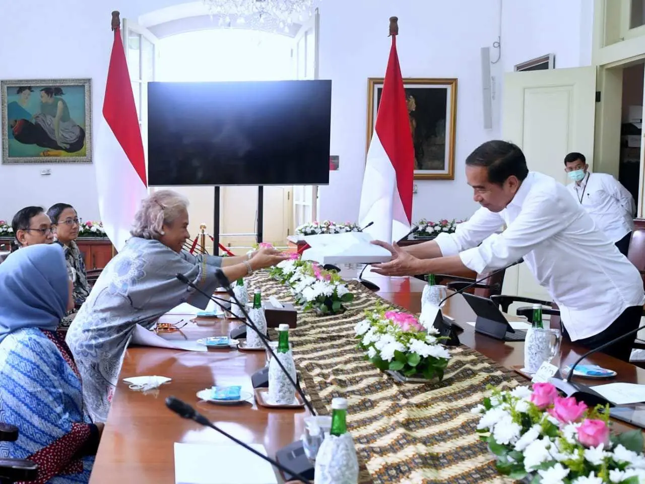 Presiden Jokowi Terima Pansel Calon Anggota KPPU 2023-2028 di Istana Bogor