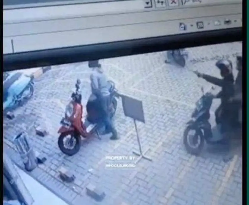 Aksi Curanmor di Jalan Cibarusah Terekam CCTV