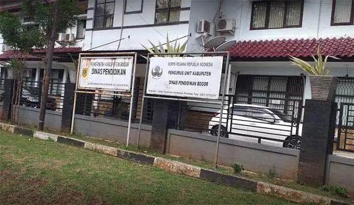 Diduga Berikan Sejumlah Proyek ke Salah Satu Organisasi,Kadisdik Kabupaten Bogor Bakal Dilaporkan