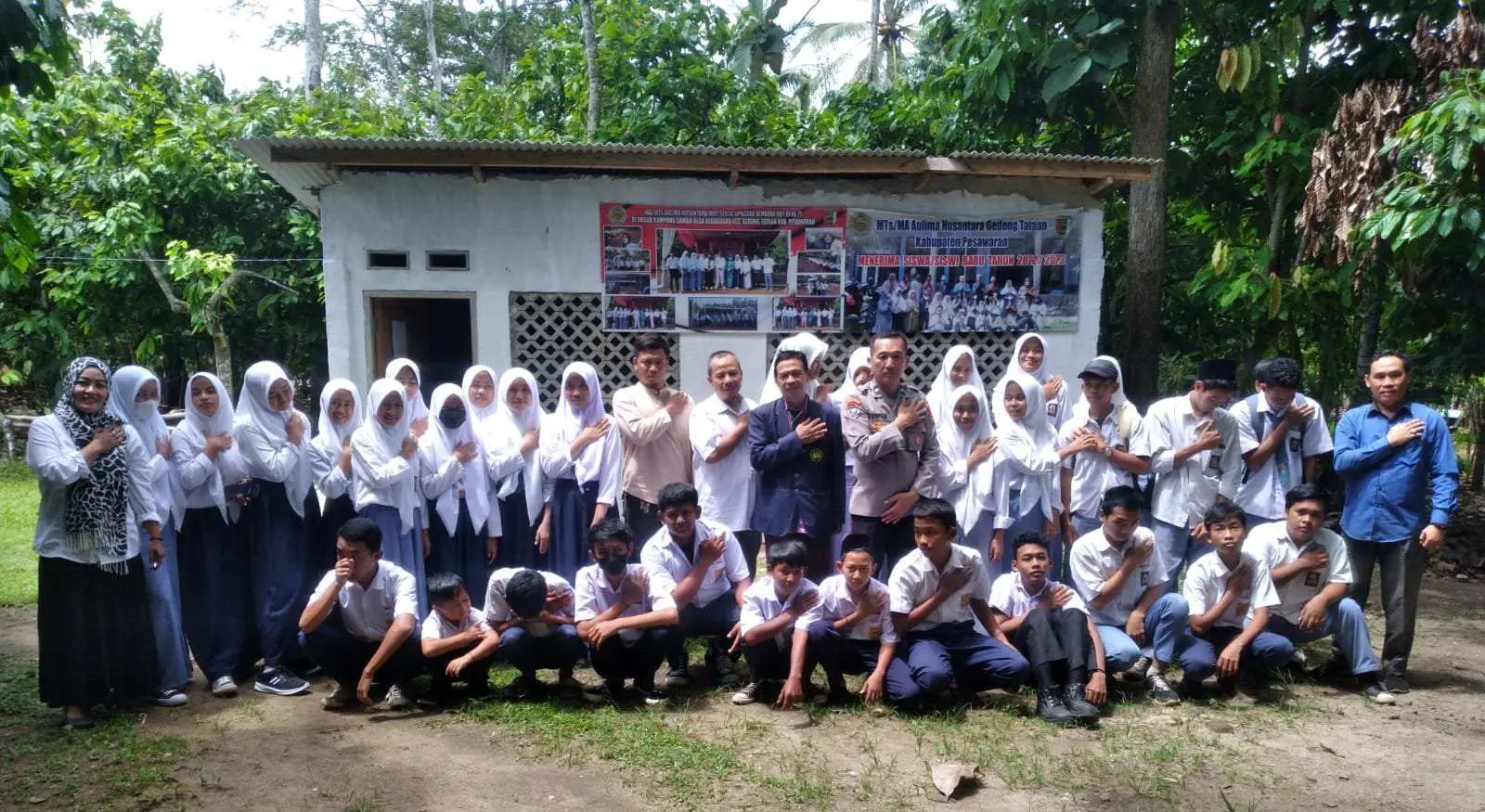 Cegah Kenakalan Remaja, Bhabinkamtibmas Polsek Gedongtataan Sambangi Yayasan Aulima Nusantara