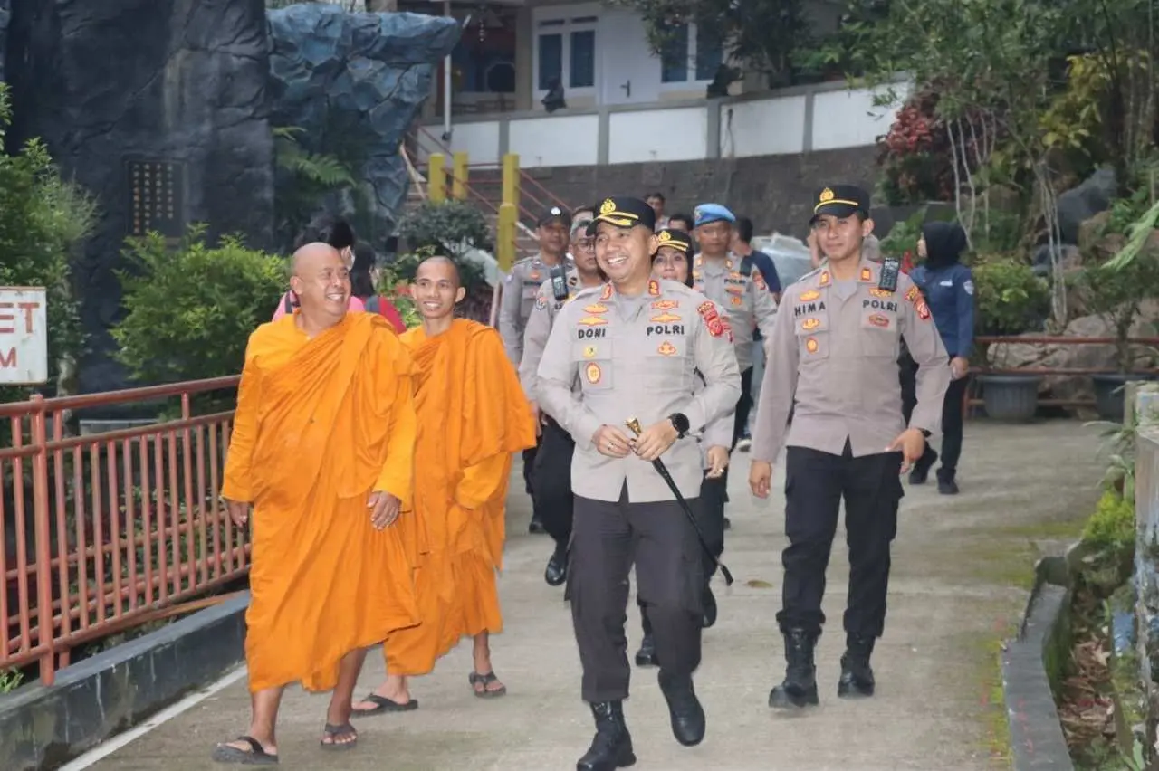 Pastikan Tahun Baru Imlek Aman, Polres Cianjur Tinjau Vihara