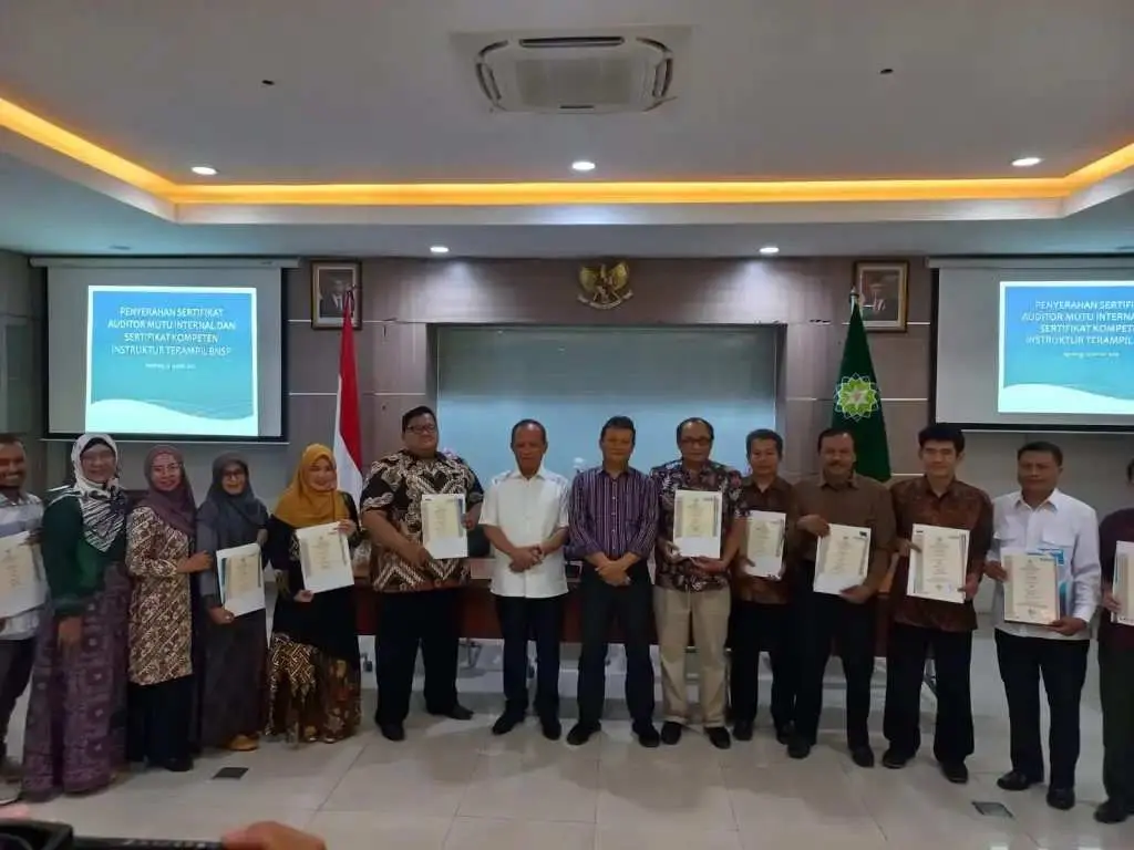 51 Dosen UIN Bandung Terima Sertifikasi Dari BNSP dan Sertifikat Auditor Mutu Internal