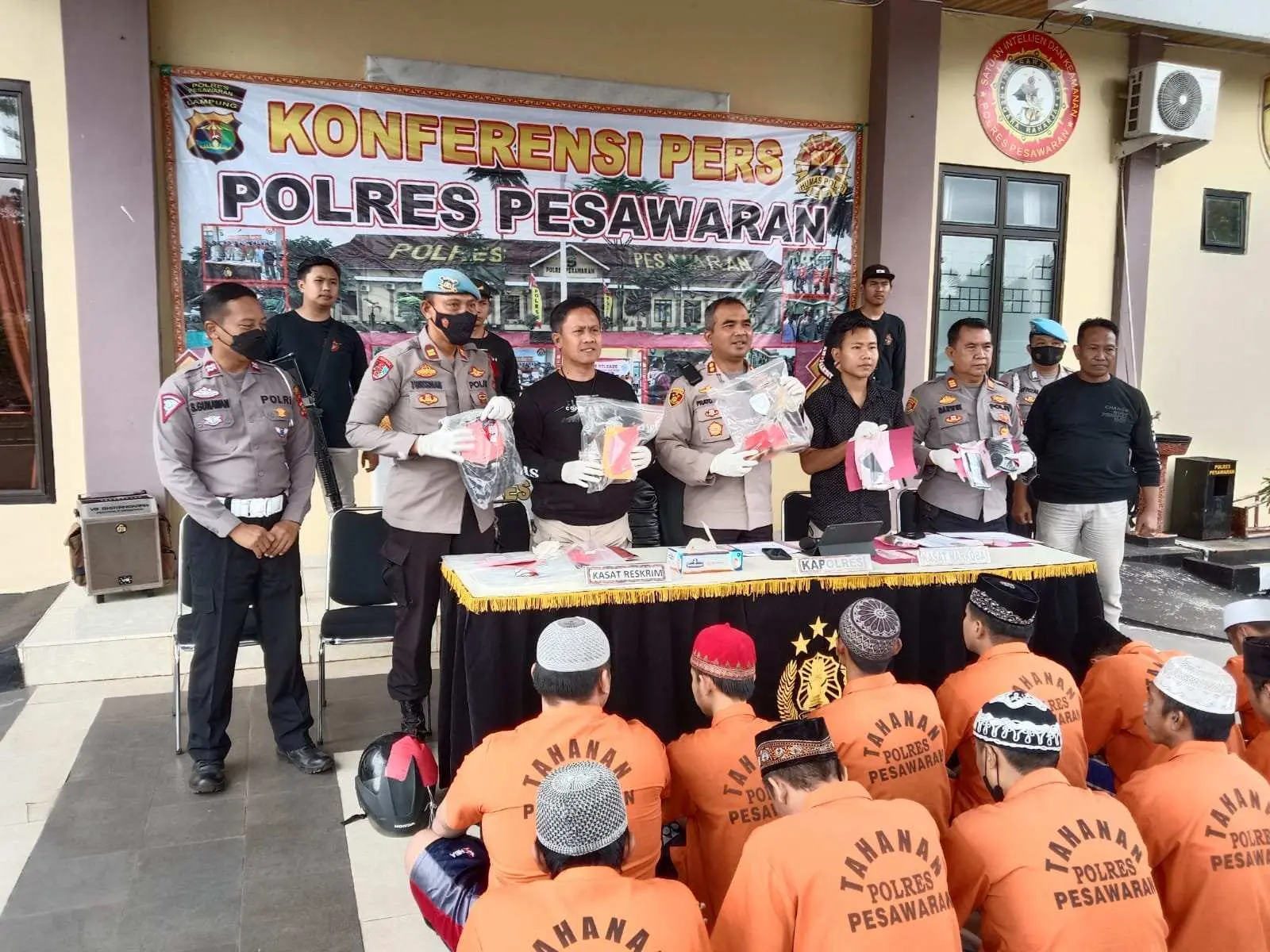Polres Pesawaran Gelar Konferensi Pers Sampaikan Capaian Kinerja Tahun 2022