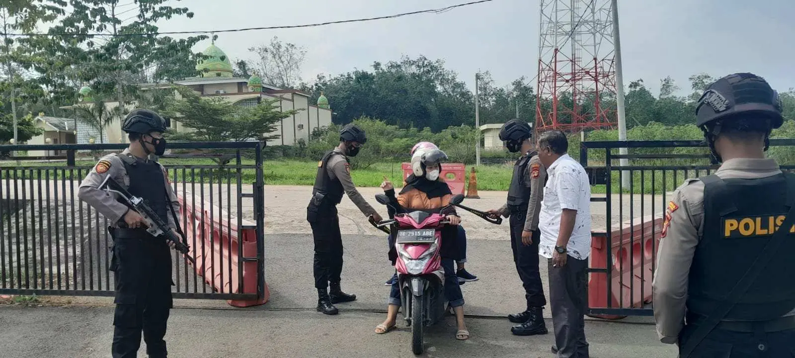 Pasca Bom Bunuh Diri di Mapolsek Astanaanyar Polres Pesawaran Perketat Penjagaan 