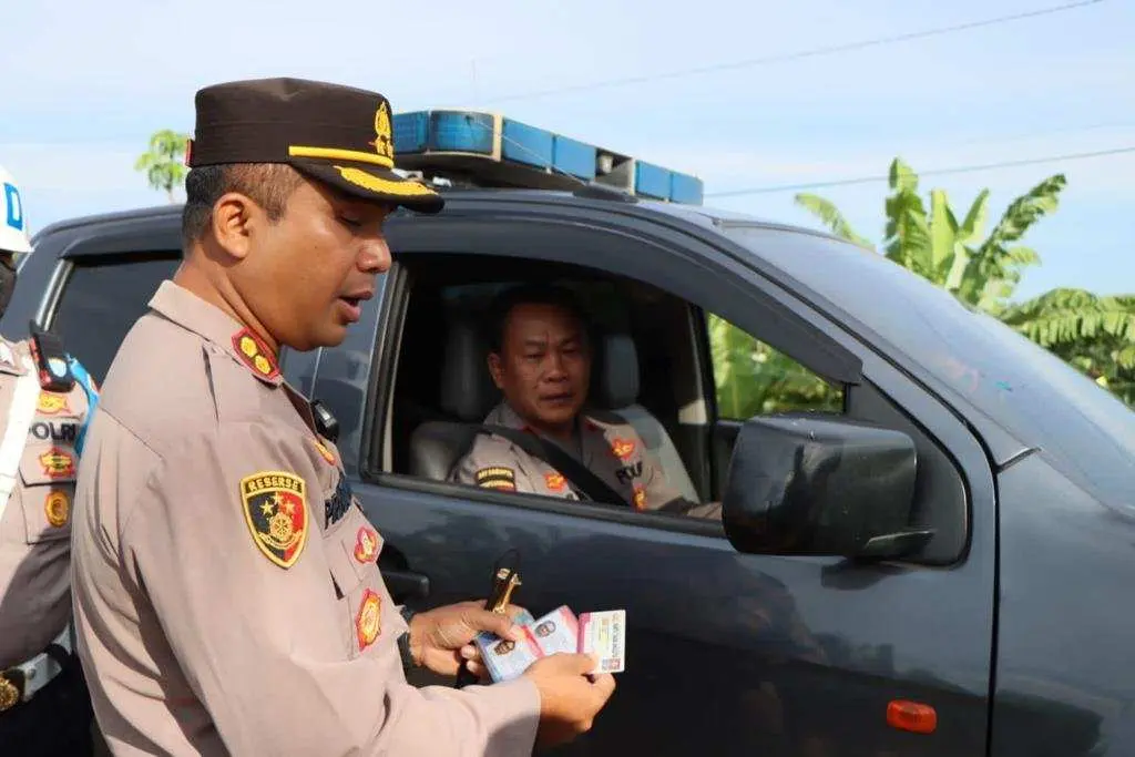 Heboh! Kapolres Pesawaran Razia Kendaraan Dinas dan Pribadi Anggotanya