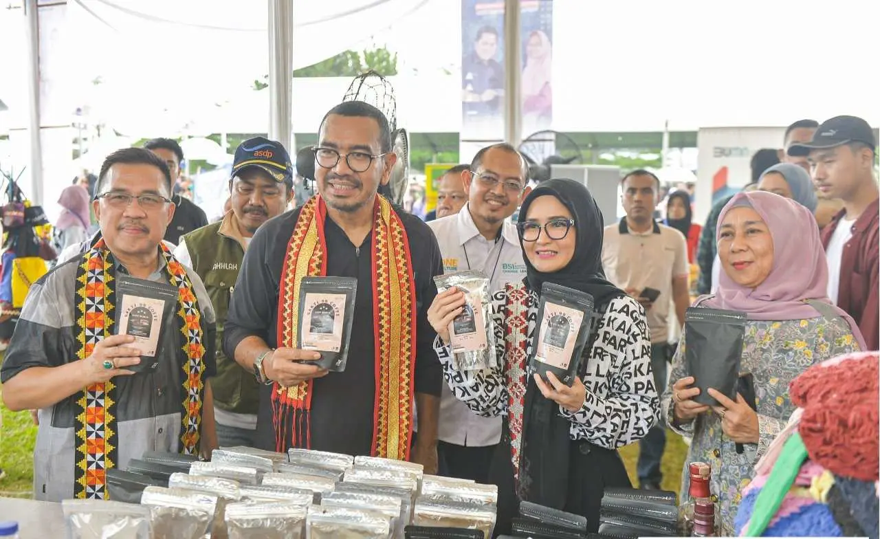 Pemkab Pesawaran dan Kementrian BUMN Gelar Bazar UMKM