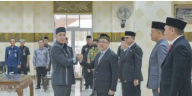 Bupati Pesawaran Lantik Tiga Pejabat Pimpinan Tinggi Pratama dan Dua Administrator