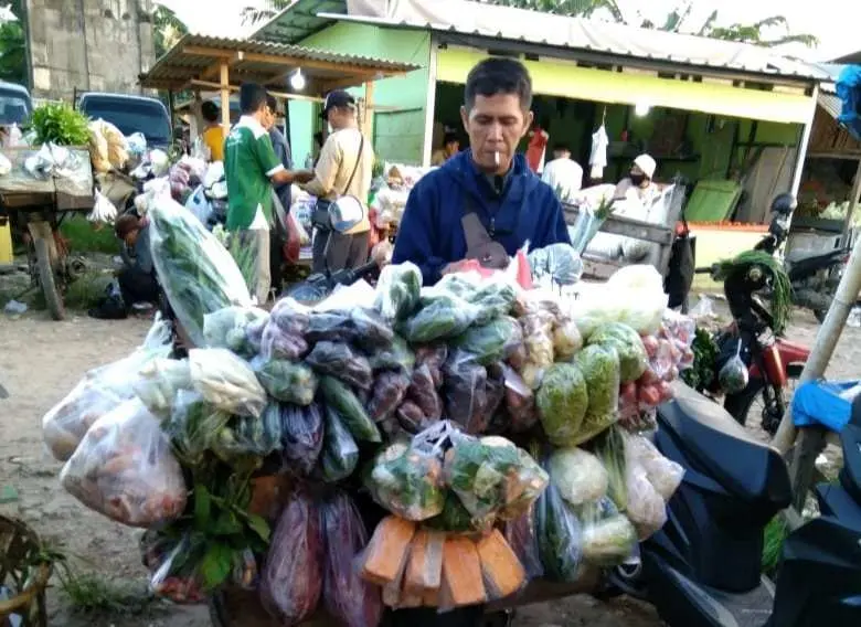 Hendri Johan,Pedagang Sayur di Lampung Bertekad Nyaleg di Pileg 2024