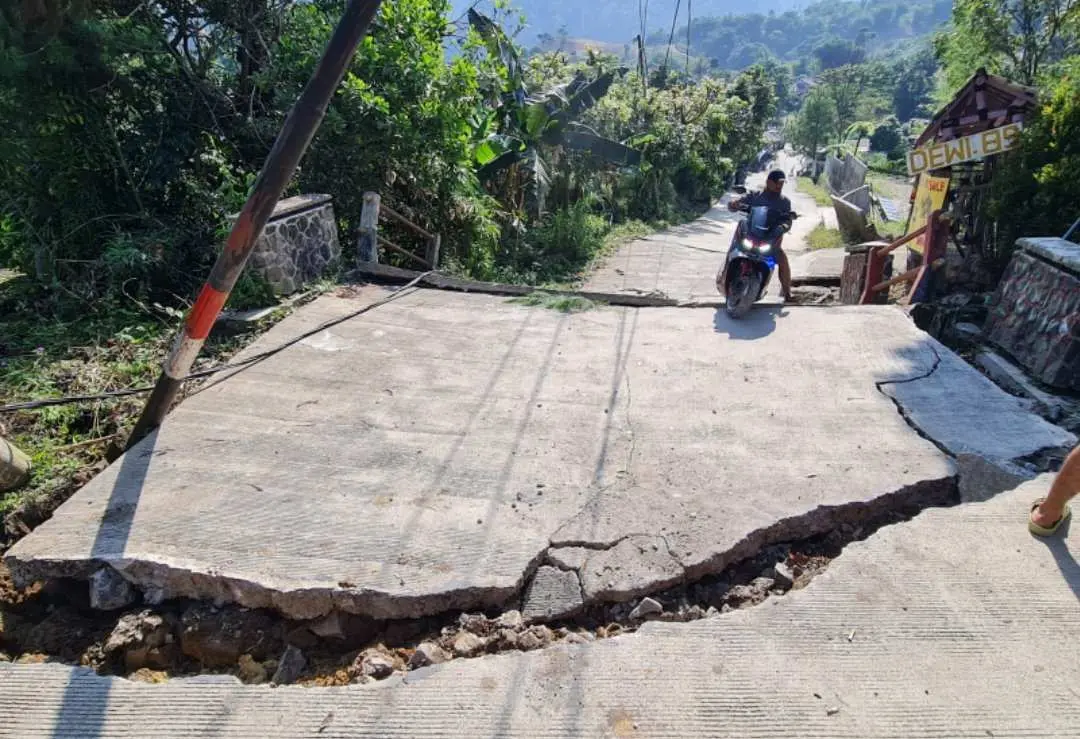 Plt.Bupati Bogor Tetapkan Status Tanggap Darurat Pasca Bencana Pergeseran Tanah di Bojong Koneng