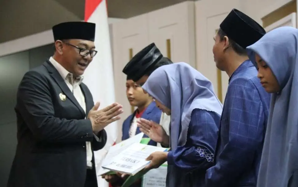 Plt. Bupati Bogor Berikan Apresiasi “Kadeudeuh” Kepada Peserta MTQ XXXVII Berprestasi