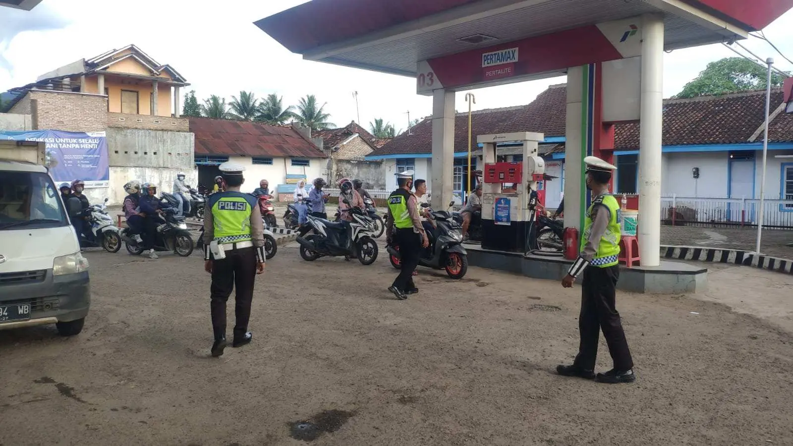 Pasca Kenaikan Harga BBM, Polres Pesawaran Adakan Pengamanan di SPBU