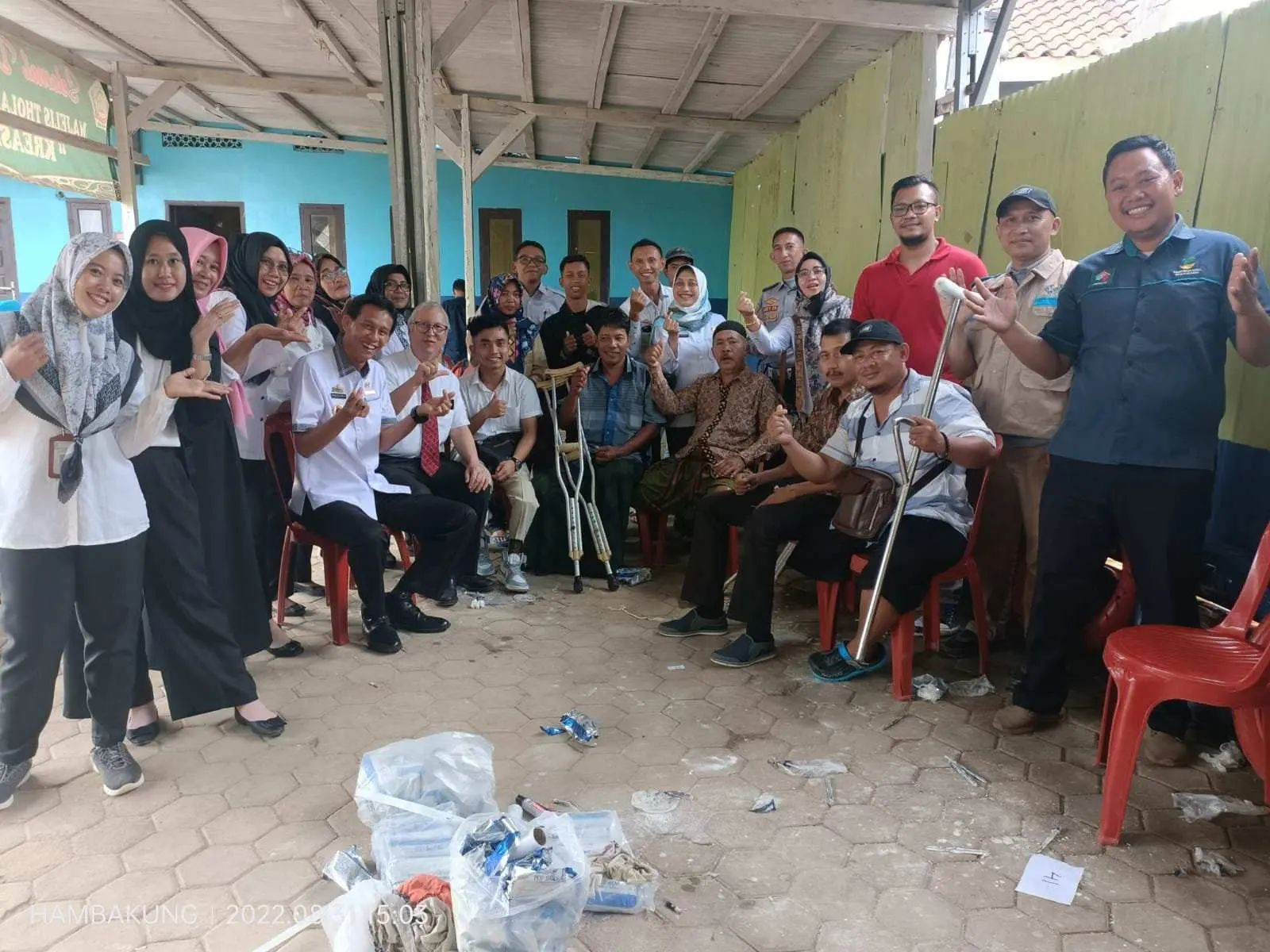 Dinsos Mesuji Salurkan Kaki Palsu Bantuan PLN