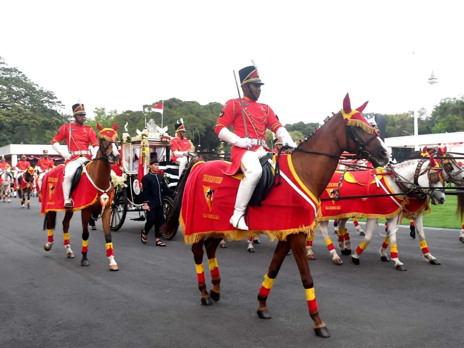 Kirab Budaya Iringi Pengembalian Duplikat Bendera Merah Putih dan Naskah Proklamasi ke Monas
