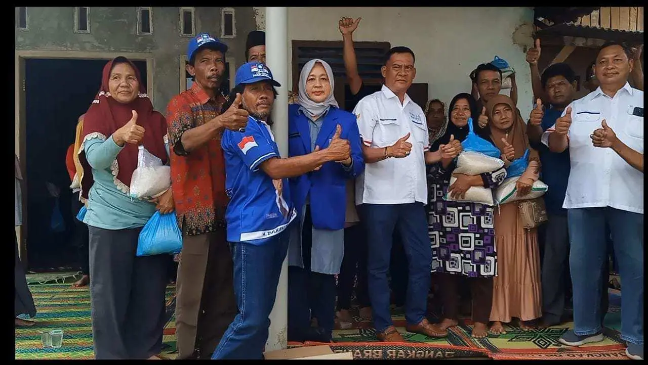 136 Paket Sembako Dibagikan Paisaludin Pada Jum’at Berkah